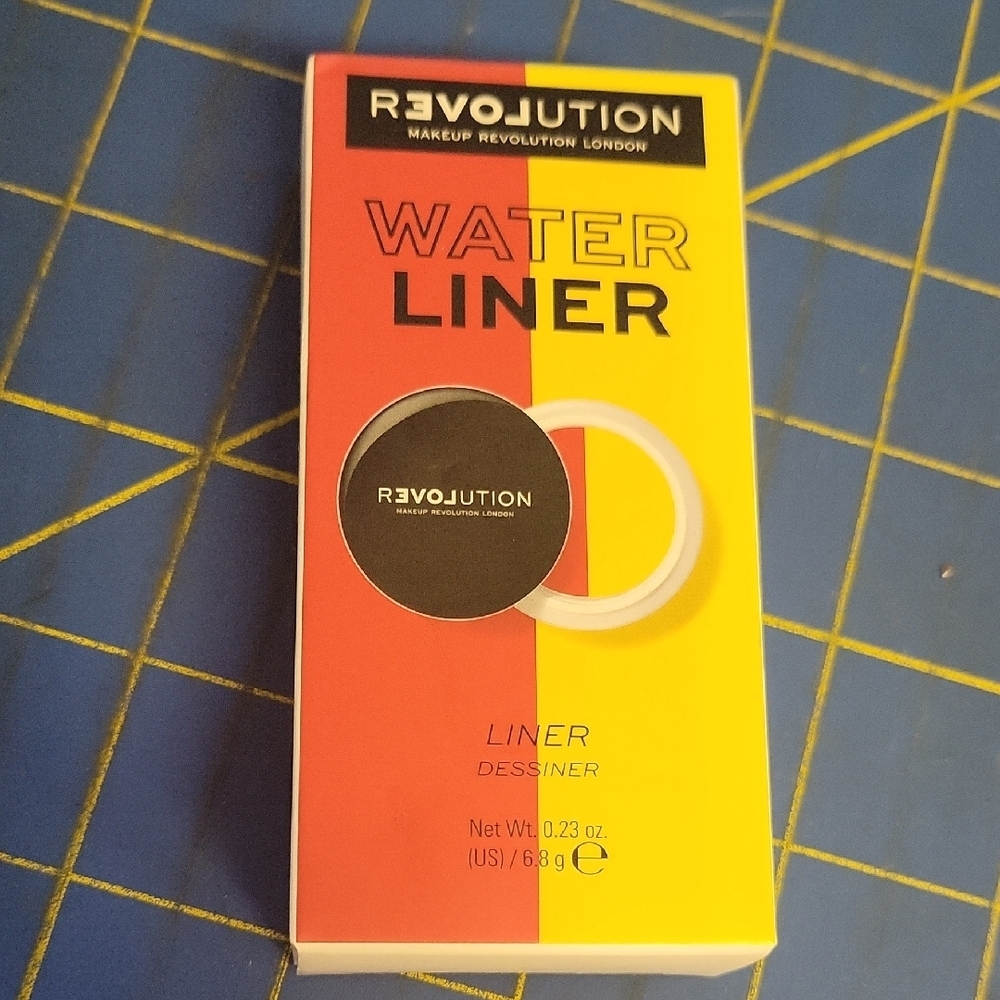 Revolution Water Liner Double Up w Double Ended Brush 6.8g New In Box